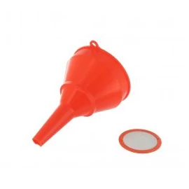 ÜZEMANYAG TÖLCSÉR SZŰRŐVEL